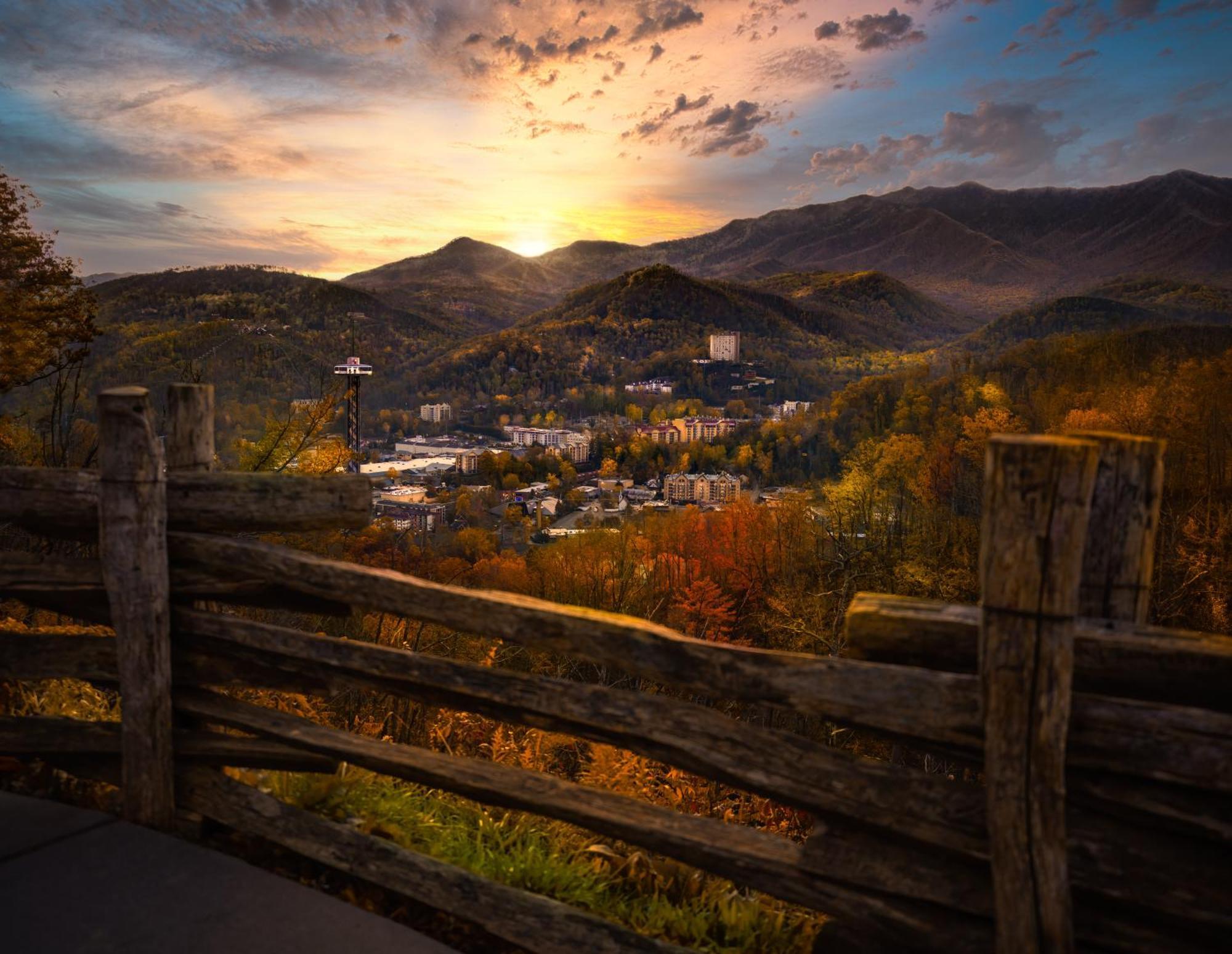 River Song, Near River, Hot Tub, Foosball, Wifi 1089 Free Tickets Each Paid Day, Dollywood And More Sevierville Esterno foto